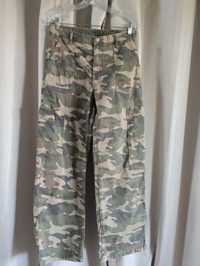 No Boundaries Wide Leg Cargo Camo Pants Size 8/10 Long